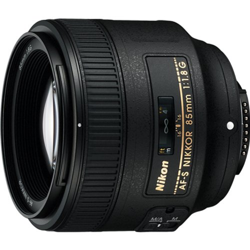 The Nikon 85mm f/1.8G from the side.