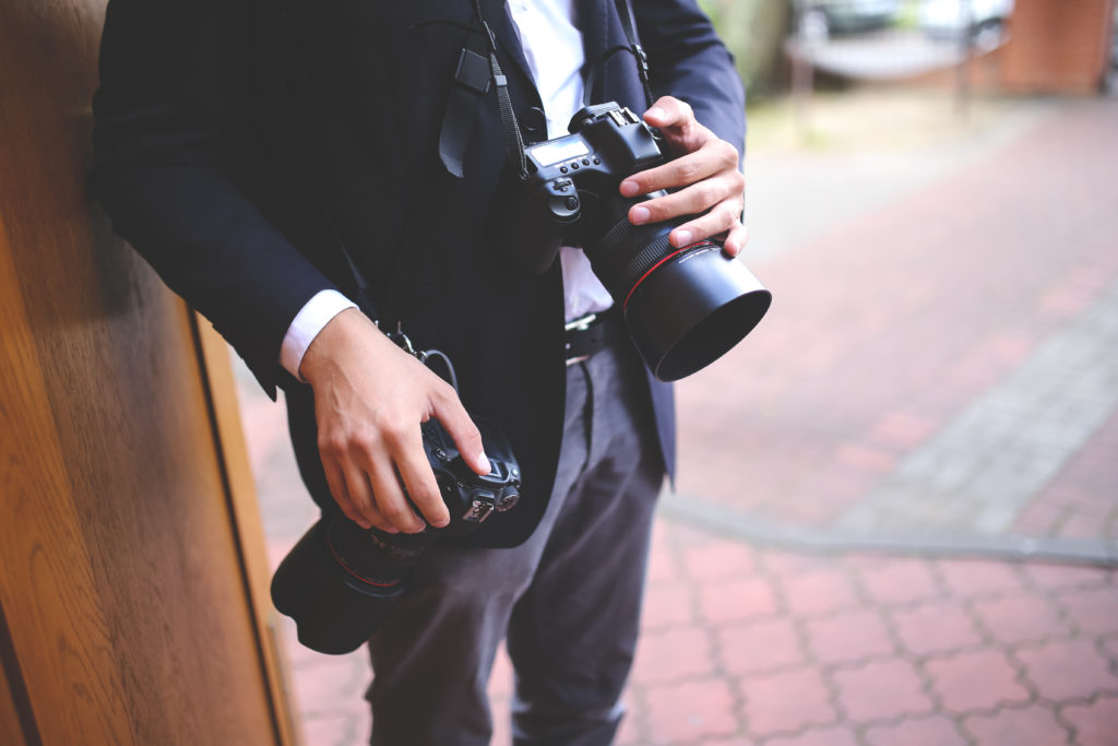 Why Wedding Photographers Use Two Cameras