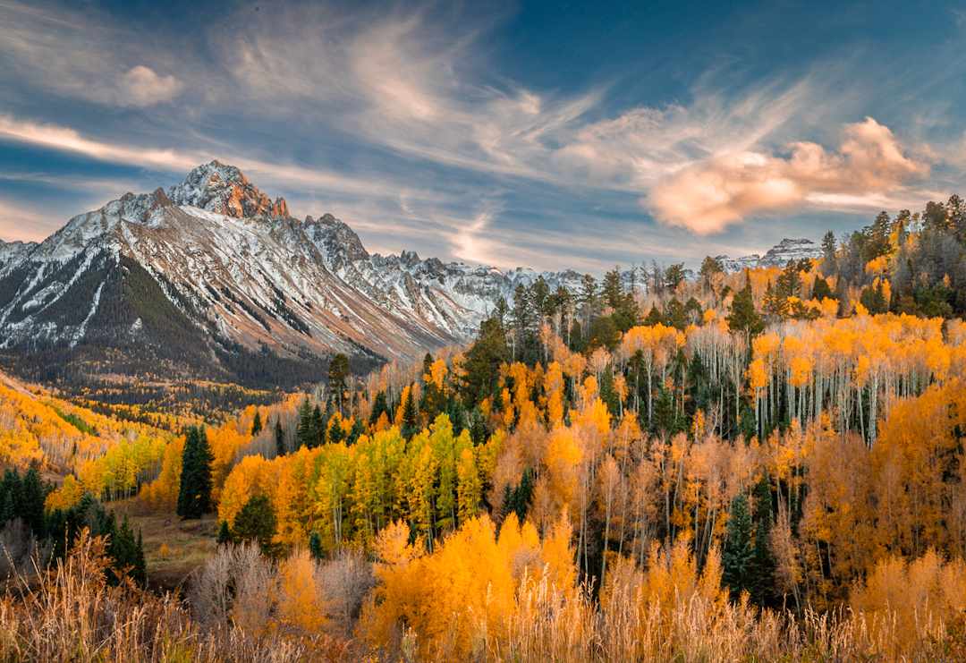 Landscape of Colorado mountains during fall by photographer Brian Lynch.